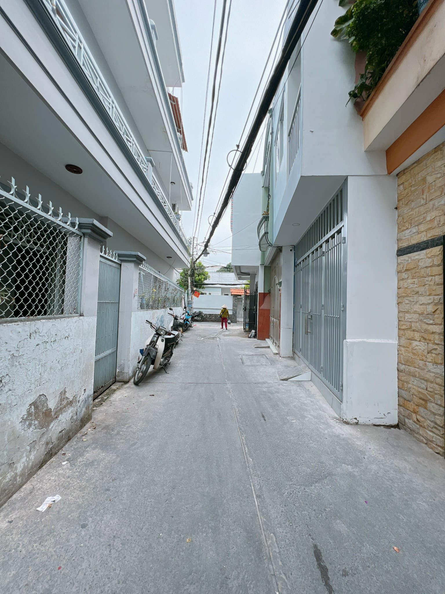 Bán nhà HXH Tên Lửa, ngay Aeon Mall, 41m2, ngang 4m, nở hậu, 4PN, chỉ 3.9 tỷ TL 0906993584